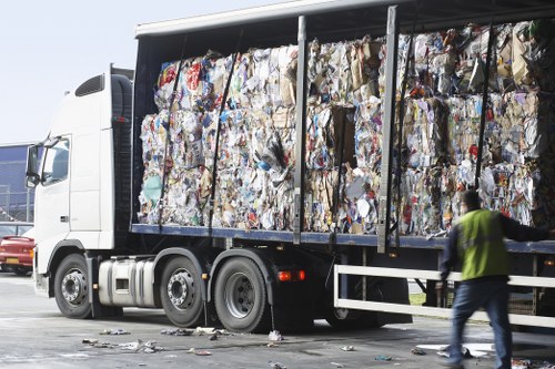 Various types of skips available in Shoreditch